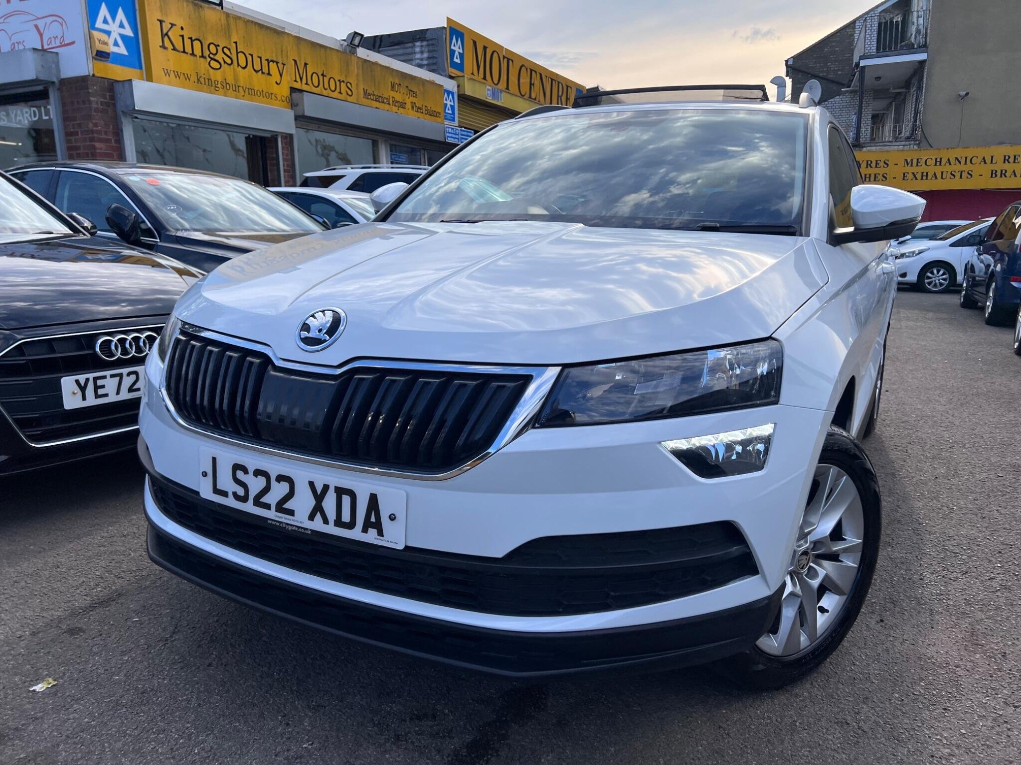 2022 Skoda Karoq thumbnail 8